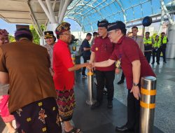 PESAWAT AIRBUS A380 EMIRATES MENDARAT PERDANA DI BALI IMIGRASI NGURAH RAI SIAP BERIKAN PELAYANAN TERBAIK