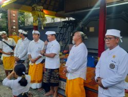 Pawintenan Kolektif bertepatan Hari suci Tumpek Landep di KUTA .