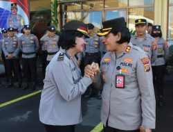 Berdedikasi dan Tanpa Cacat dalam Melaksanakan Tugas, Reni Wendansari di Anugrahi Kenaikan Pangkat Pengabdian