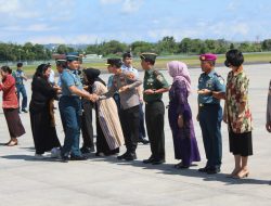 Dampingi Kapolda Bali, Kapolres Bandara Ngurah Rai Sambut Kedatangan Panglima TNI 