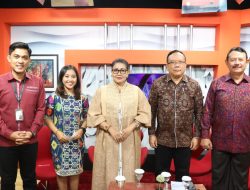 Ny. Putri Koster Gandeng Kelompok Ahli Sosialisasi Pergub Bali Nomor 26 Tahun 2020 Tentang Sipandu-Beradat