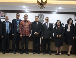 Walikota Denpasar Periode 2008-2021, Rai D Mantra Raih Gelar Doktor Ilmu Manajemen