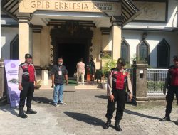 Personil Polres Bandara Ngurah Rai Berikan Himbauan Kamtibmas kepada Jemaat Gereja Ekklesia
