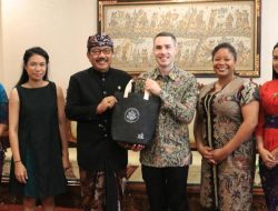 Bertemu Wagub Cok Ace, Konsulat Jenderal AS Sampaikan Dukungan Atas Surat Edaran Gubernur Bali Terkait “Do and Don’t’ Bagi Wisatawan Mancanegara 