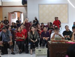 Puluhan Peserta dari 4 Kecamatan di Kota Denpasar, Ikuti Lomba Kuis Siapa Bisa PKK