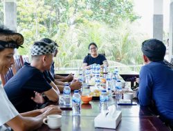 Bupati Giri Prasta Terima Audiensi Prajuru Banjar Ubud Getasan Sebut Pemberdayaan Desa Adat Erat Kaitannya Dengan Kebijakan Pemerintah