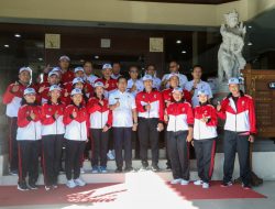 Sekda Adi Arnawa Lepas Kontingen Pornas KORPRI XVI