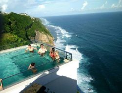 The Edge Bali Pool Swimming Pool Mewah dan Unik di Atas Tebing