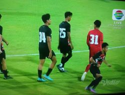 Timnas U 17 tak berkutik menghadapi Barcelona Juvenil A tadi malam di Stadion Ngurah Rai Denpasar.