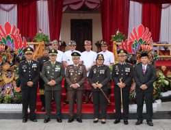 Kapolres Bandara Ngurah Rai Hadiri Upacara Peringatan Hari Kemerdekaan RI di Puspem Badung 