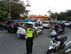 Atasi Kemacetan di Bandara, Polres Bandara Ngurah Rai Turunkan Personil Gabungan