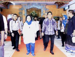 Datang Semobil Dengan Presiden RI Ke-5 Megawati Soekarnoputri  Bupati Giri Prasta Hadiri Kegiatan BRIN di Kebun Raya Bedugul Tabanan