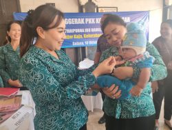 Ny. Sagung Antari Jaya Negara Hadiri Pembukaan Posyandu Paripurna Kelurahan Serangan
