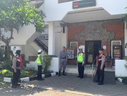 Subsatgas Gatur OMB Agung 2023-2024 Laksanakan Pengaturan Arus Lalin depan KPU Bali