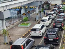 Libur Lebaran 2024 mobil berplat no B dan L serbu Bali.