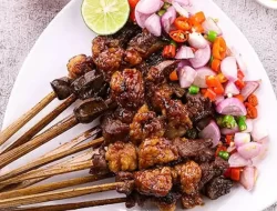 Takut makan daging kambing karena dianggap penyebab Hipertensi? Simak apakah itu benar.