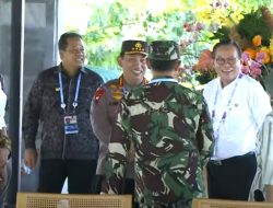 Pj. Gubernur Bali Dampingi Presiden Joko Widodo menyambut Pimpinan Negara Peserta KTT WWF saat mengunjungi Tahura Ngurah Rai