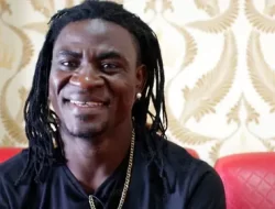 Bio Paulin Dari Anak Jenderal Bintang Tiga Kamerun Menjadi Legenda Sepak Bola Indonesia