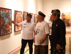 S. M. Mahendra Jaya Apresiasi Pameran Lukisan Sebagai Program Literasi Budaya di Tubuh POLRI