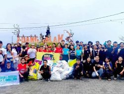 “Keep the Earth Clean” kolaborasi DAG INDONESIA dan Social Project Bali di Pantai Padanggalak Sunday 25/8/2024.