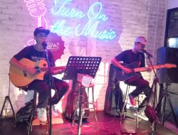 Monday Akustik by Dewa Fredrick dan Putu Bebi bertajuk “We like Monday” di UTAMA cafe & Sport Bar