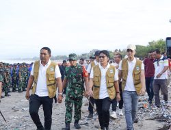 Kementrian Lingkungan Hidup/Badan Pengendalian Lingkungan Hidup RI selenggarakan Aksi Bersih sampah laut