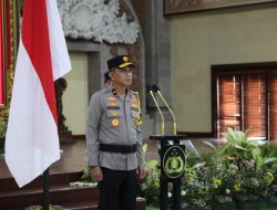Waka Polda Bali Pimpin Upacara Penyucian Pataka “Sura Dwipa Sarvabavena”