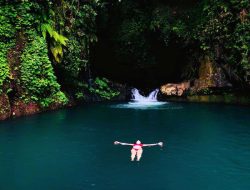Sangat menakjubkan, Potensi Alam Wisata Bali Utara Desa Ambengan : Blue Lagoon The Secret Garden