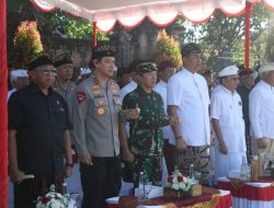 Kapolda Bali Hadiri Apel Gelar Agung Pecalang Bali, Tegaskan Komitmen Jaga Keamanan dan Ke