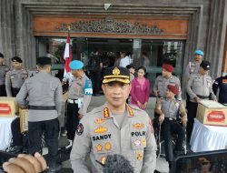 Kapolda Beri KPLB Dan Penghargaan Kepada 13 Personil Polda Bali