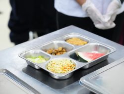 Pentingnya Inovasi Menu Bergizi Lokal dengan Rasa yang Disukai Anak-anak Penerima Manfaat SPPG Plawa Polda Bali