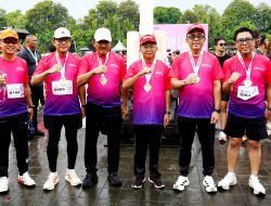 Jajal Rute 6 KM Event Denpasar Fun Run, Gubernur Koster: “Bagus untuk Tingkatkan Derajat Kesehatan”