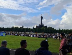 Bali, Pulau Toleransi: Usai Nyepi, Polda Bali Amankan Sholat Idul Fitri di Renon