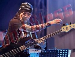 Dunia Musik Indonesia berduka Donny Fattah bassist senior God Bless berpulang.