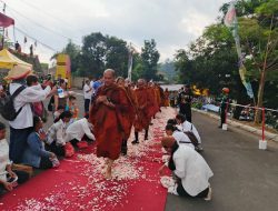 Panitia IWFP/Indonesia Walk For Peace Perjalanan Para Bhikkhu Tudong Napak Tilas Dari Bali Sampai Borobudur 