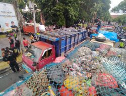 Aksi Damai swakelola Sampah Bali Nusra di Renon pagi tadi 16/4/2026