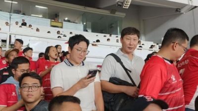 Reaksi John Herdman mendengar laga FIFA MATCHDAY di GBK dipantau pelatih Vietnam.