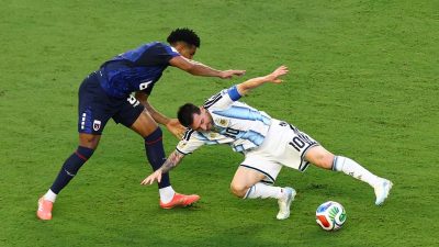 Argentina lolos susah payah 3-2 atas Tanjung Verde