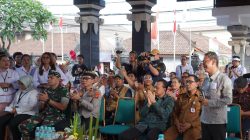Sekda Dewa Indra Dampingi Menteri PKP Tinjau Bedah Rumah di Tonja