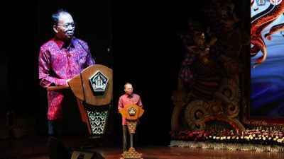 KAPOLDA BALI TERIMA KERTHI BALI SEWAKA NUGRAHA, APRESIASI DEDIKASI MENJAGA KEAMANAN DAN KETERTIBAN BALI